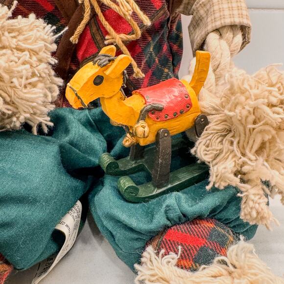 1996 Vintage Christmas Around The World-Grannie Flo Bunny by House of Lloyd - Picture 5 of 10